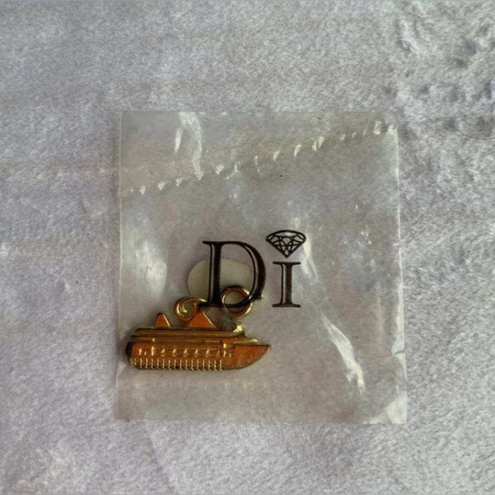 Di Boat Gold Tone Bracelet Charm